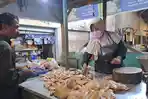 Penjual-ayam-dan-tempe-di-Pasar-Kepanjen-Senin-862026.jpg