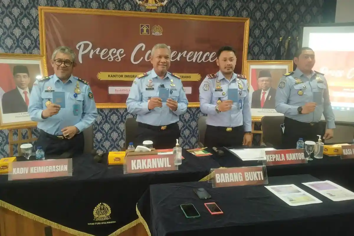 Tegas Imigrasi Tangerang Tangkap 4 WNA asal Kenya Buat Onar di Karawaci dan Palsukan Dokumen