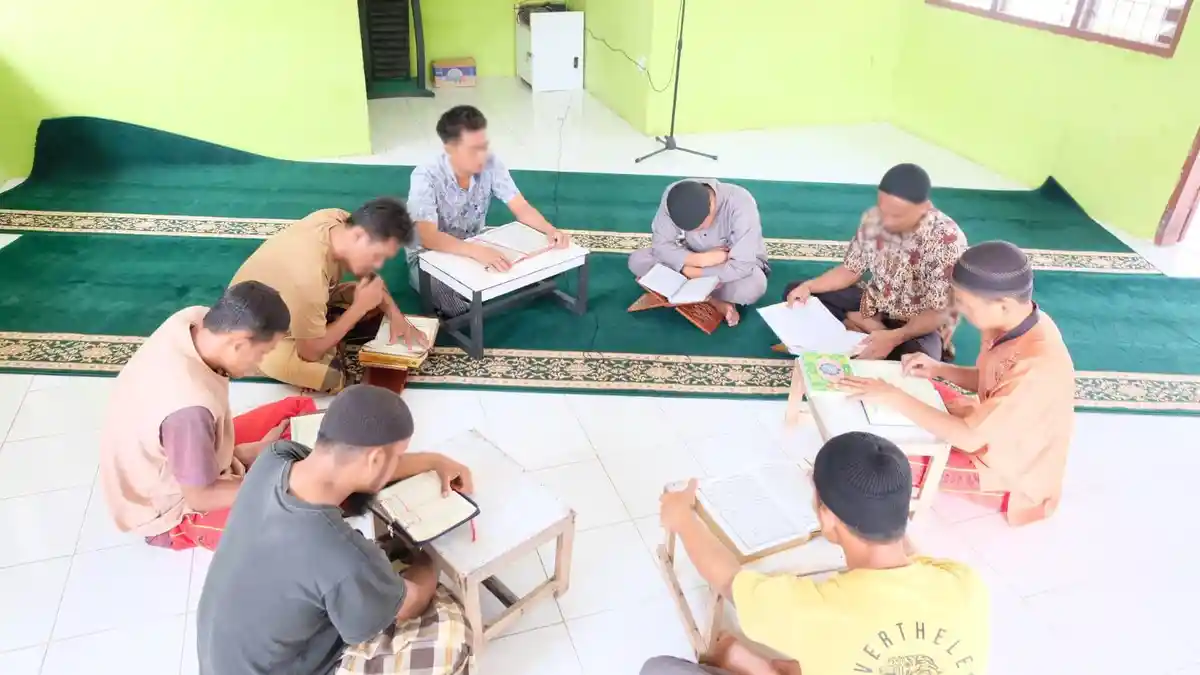 Santri Pengayoman Lapas Labuhan Bilik Kanwil Kemenkumham Sumut Isi Ramadan dengan Tadarus