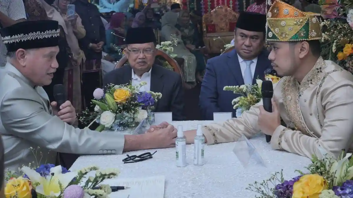 Rachmat Gobel Duduk Berdampingan JK di Akad Nikah Putri Fatimah Kalla di Makassar