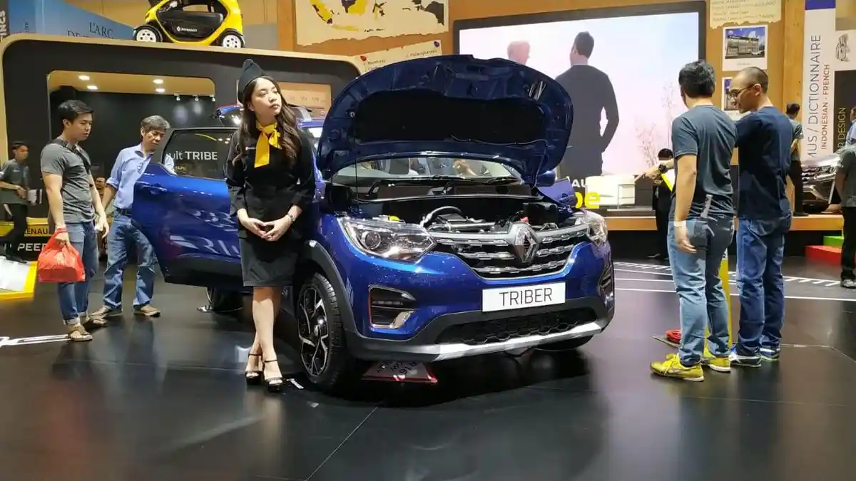 BPS: Penjualan Mobil Ambles 89,85 Persen, Motor Anjlok 80,06 Persen