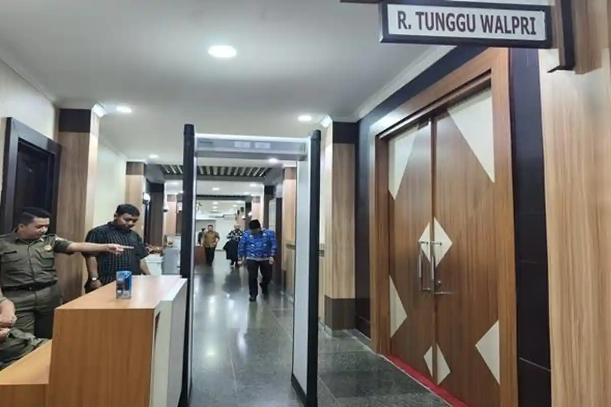 Tingkatkan Keamanan, Kantor Gubernur Sumsel Kini Dilengkapi Metal Detector