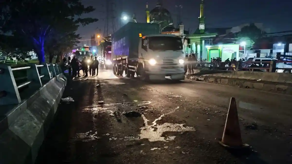Kecelakaan Maut Dua Mahasiswa Tewas Setelah Motornya Dihantam Bus