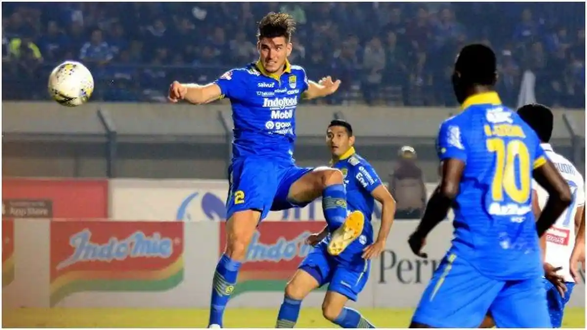 Bek Persib Nick Kuipers Ungkap Gol Paling Berkesan Selama Kariernya