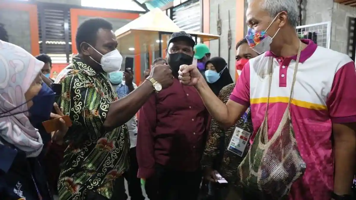 Ganjar Bertemu Orang-orang Papua yang Pernah Tinggal di Semarang, Mereka Senang Warga Bersikap Ramah