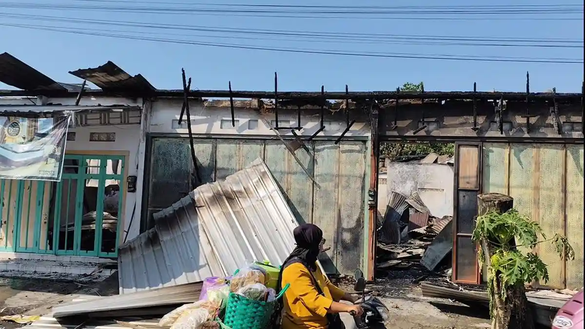 Lima Kios di Depan Pasar Gabus Pati Terbakar, Wahyu Taksir Pemilik Kios Rugi Rp 5 Miliar