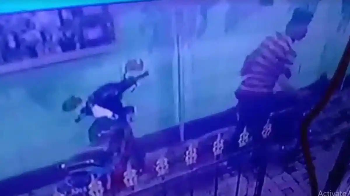 Pilu Warga Surabaya Ratapi Motor Peninggalan Almarhum Kakak yang Dicuri Maling, Aksi Pelaku Terekam