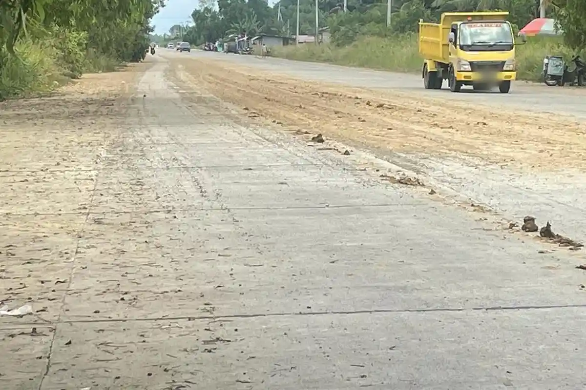 Masyarakat Keluhkan Jalan Lingkar Nunukan Kotor dan Berdebu: Orang Panen Uang, Kita Hirup Debunya