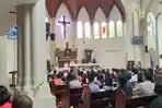 Ratusan Jemaat Ikuti Misa Kenaikan Yesus Kristus di Gereja Katedral Makassar