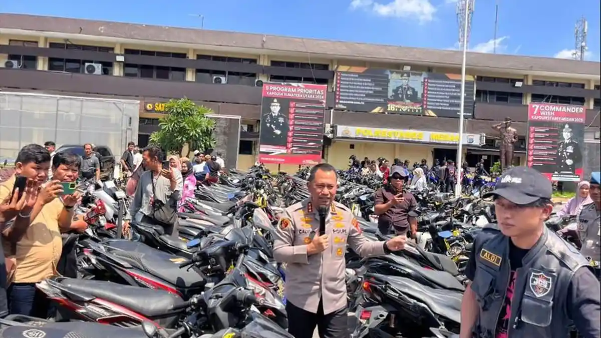 Diduga Hasil Curian, Polrestabes Medan Gerebek Gudang yang Simpan 135 Motor dan 1 Mobil di Tembung
