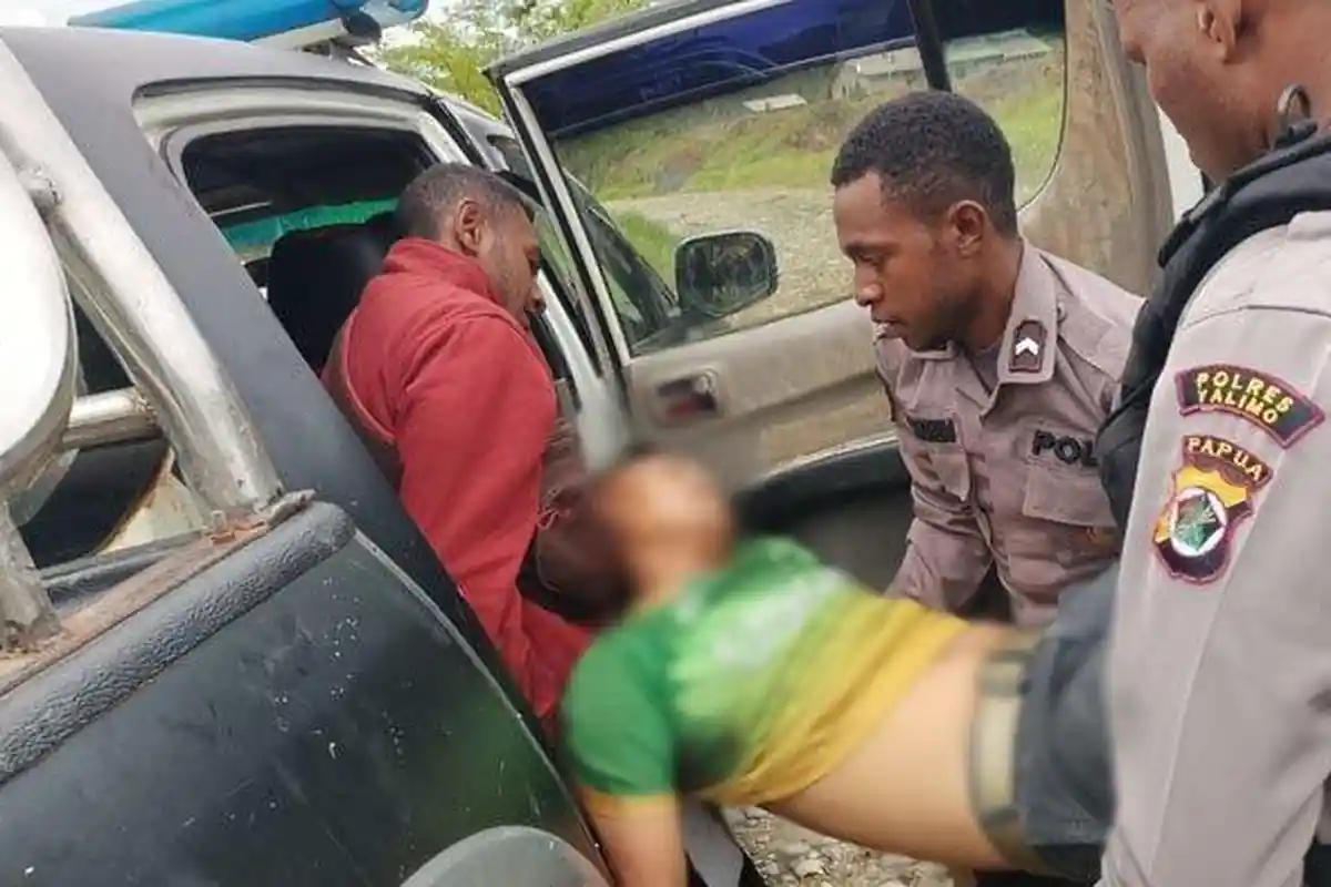 Prajurit TNI dan Istrinya Dibantai OTK di Papua, Jari Anaknya yang Masih Balita Dipotong
