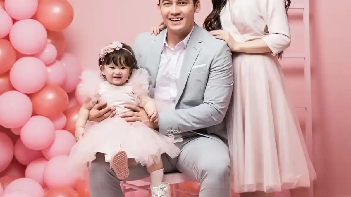 Punya Anak Bak Boneka Hidup, Ini Potret Keluarga Samuel Zylgwyn dan Franda