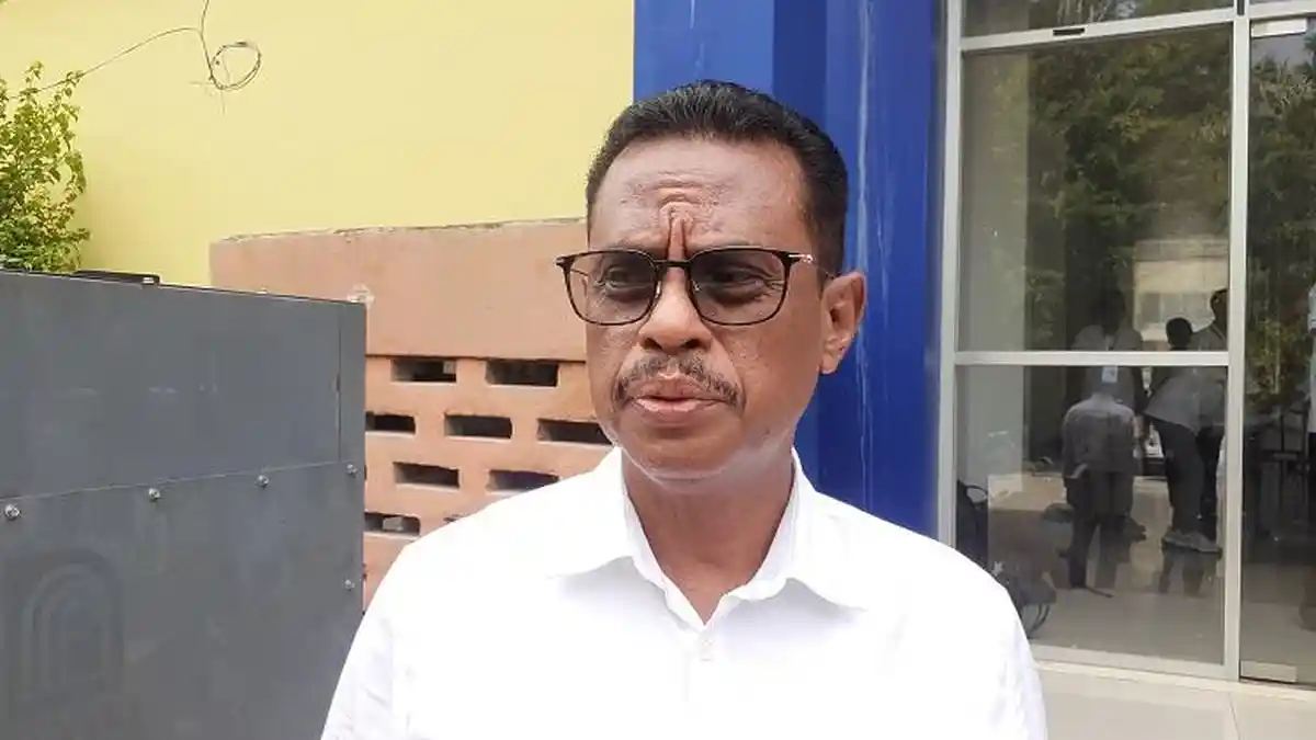 Prof. Maxs Sanam Sebut Masalah Rabies Bisa Diatasi dengan Komitmen Masyarakat