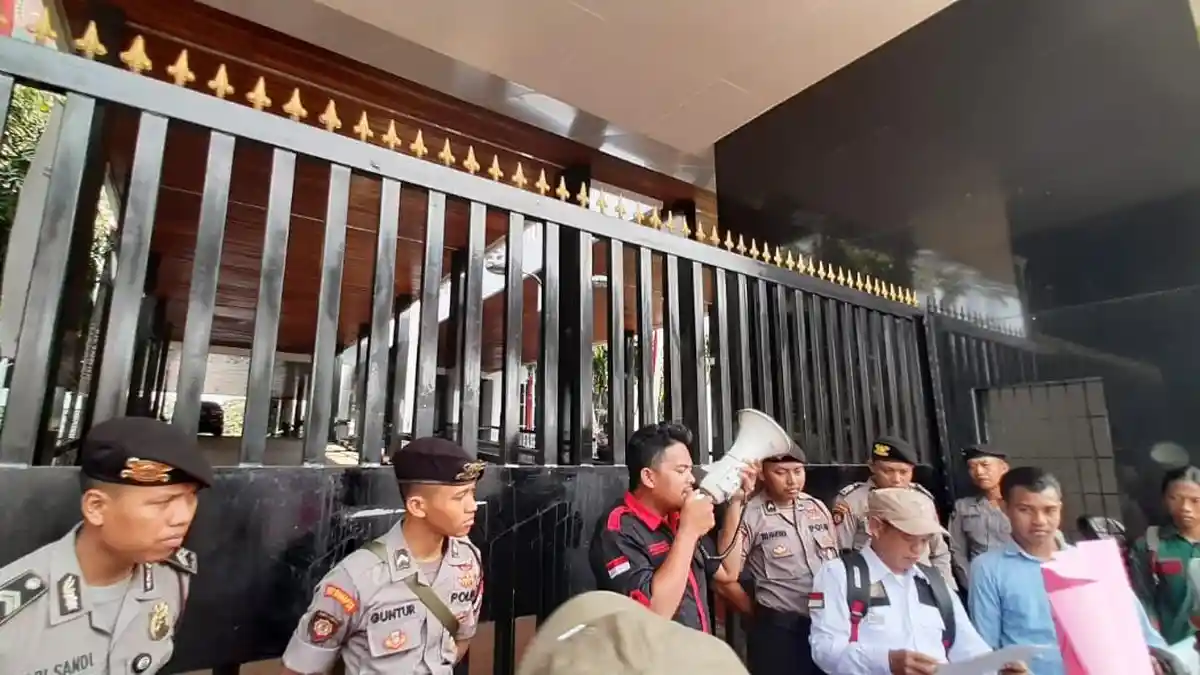 Mahasiswa Desak Kejagung dan KPK RI Tuntaskan Kasus Dugaan Korupsi DAK Rp 39 M