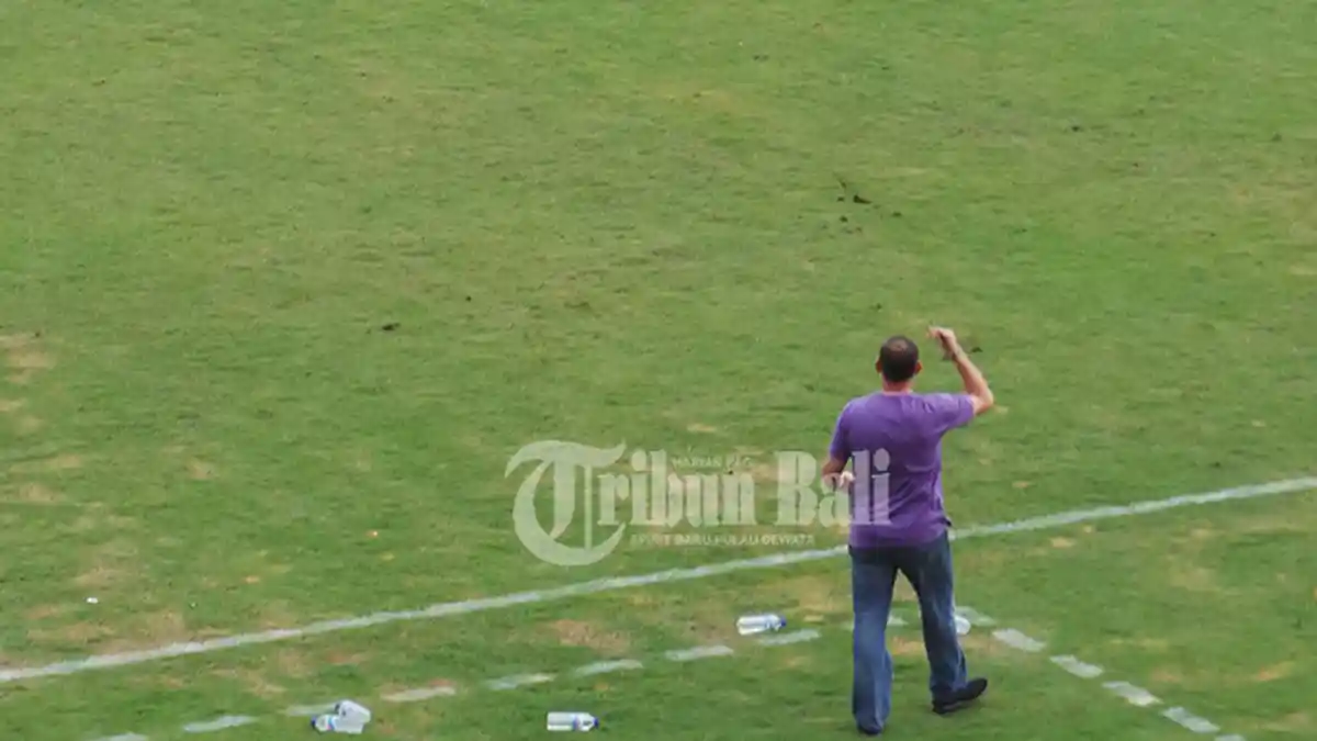 Dejan Antonic Lebih Aktif Beri Pengarahan