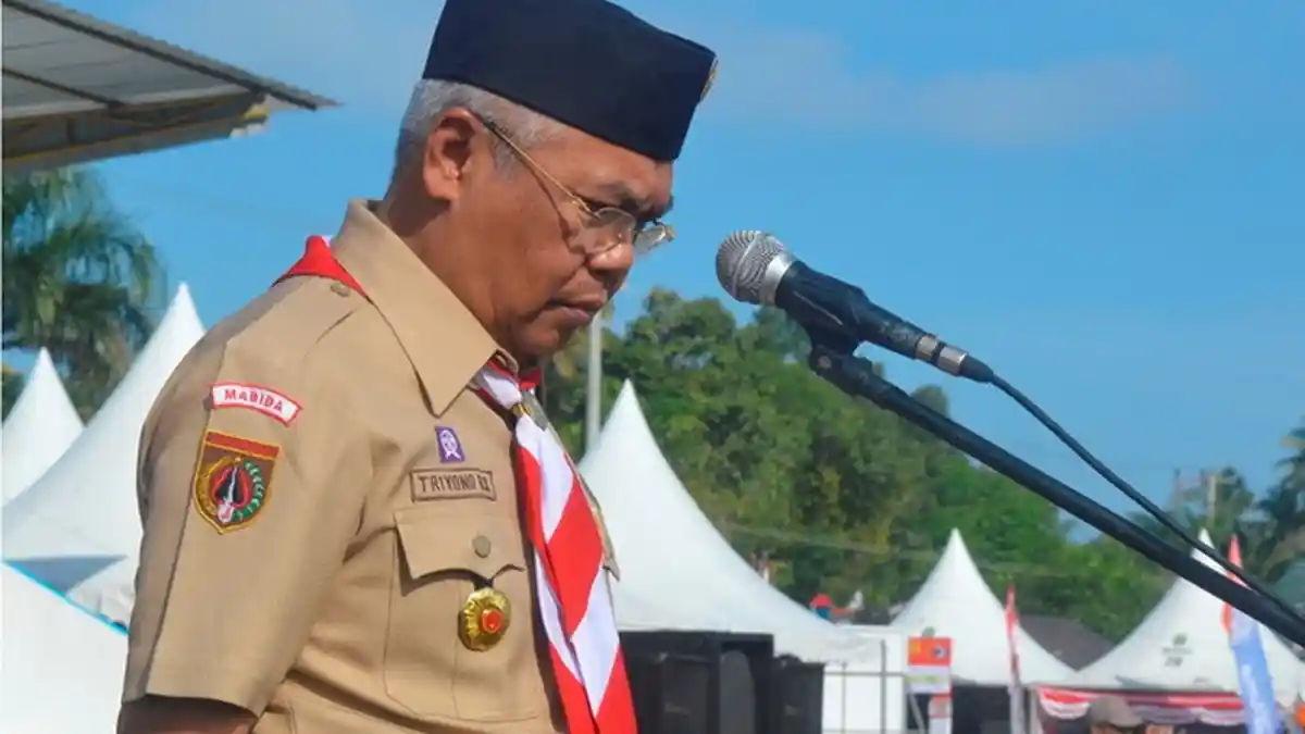 Aktif Ikut Pramuka, Pak Pj Gubernur Ini Pakai Seragam Tempat Asalnya Dulu