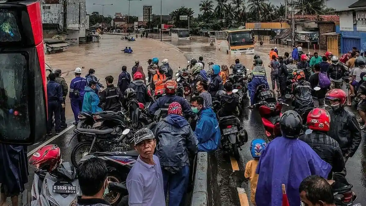 Tak hanya Akibat Curah Hujan Tinggi, Banjir Pantura  Dipicu Penambangan Liar di Cimalaka Sumedang
