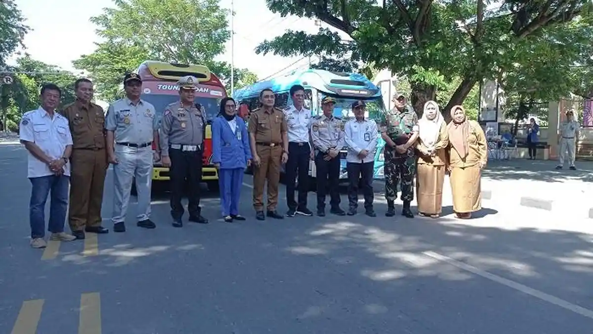 270 Pemudik Gratis Dishub Sulteng Dilepas Asisten III Moh Sadly Lesnusa