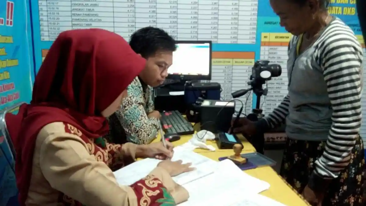 Blangko Habis, Ribuan Masyarakat Merangin Belum Miliki e-KTP