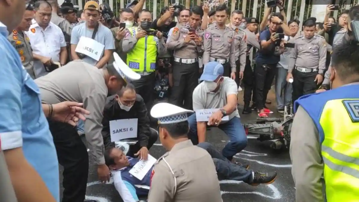 Rekonstruksi Ulang Kecelakaan Mahasiswa UI, AKBP Purn Eko Perankan Sendiri Saat Lindas Hasya