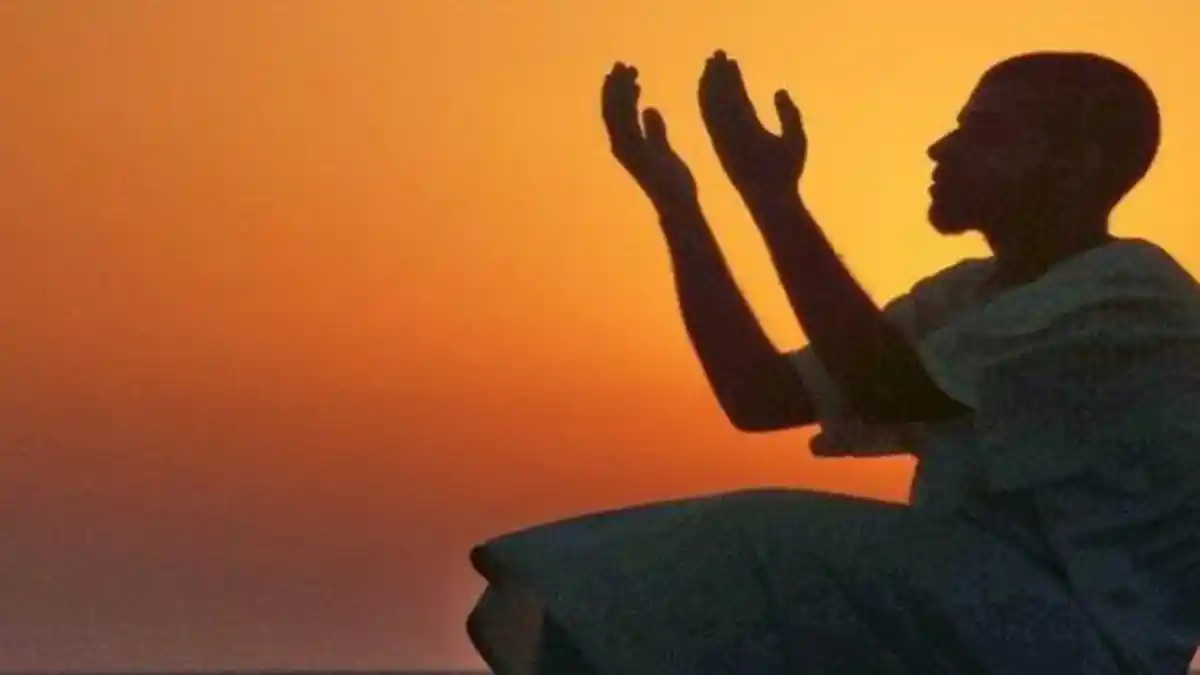 Bacaan Doa Setelah Sholat Istikharah Mohon Kepastian dan Kebaikan pada Allah SWT