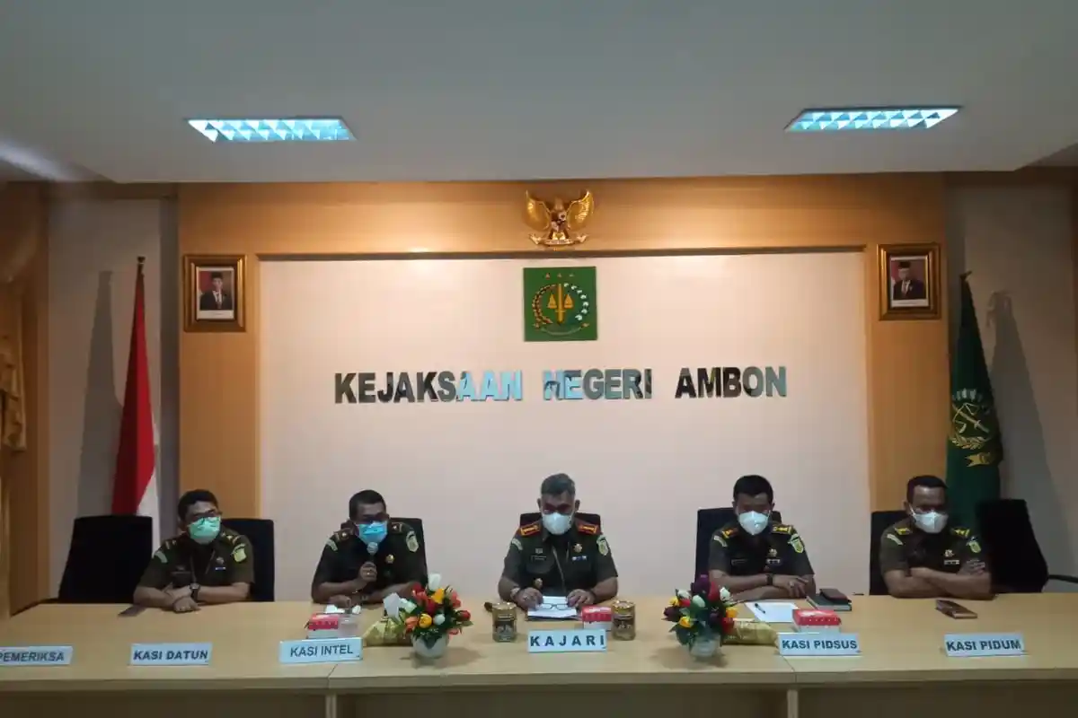 Jaksa Terima Uang Rp. 81 Juta, Hasil Korupsi Anggaran BBM Truk Pengangkut Sampah di DLHP Ambon