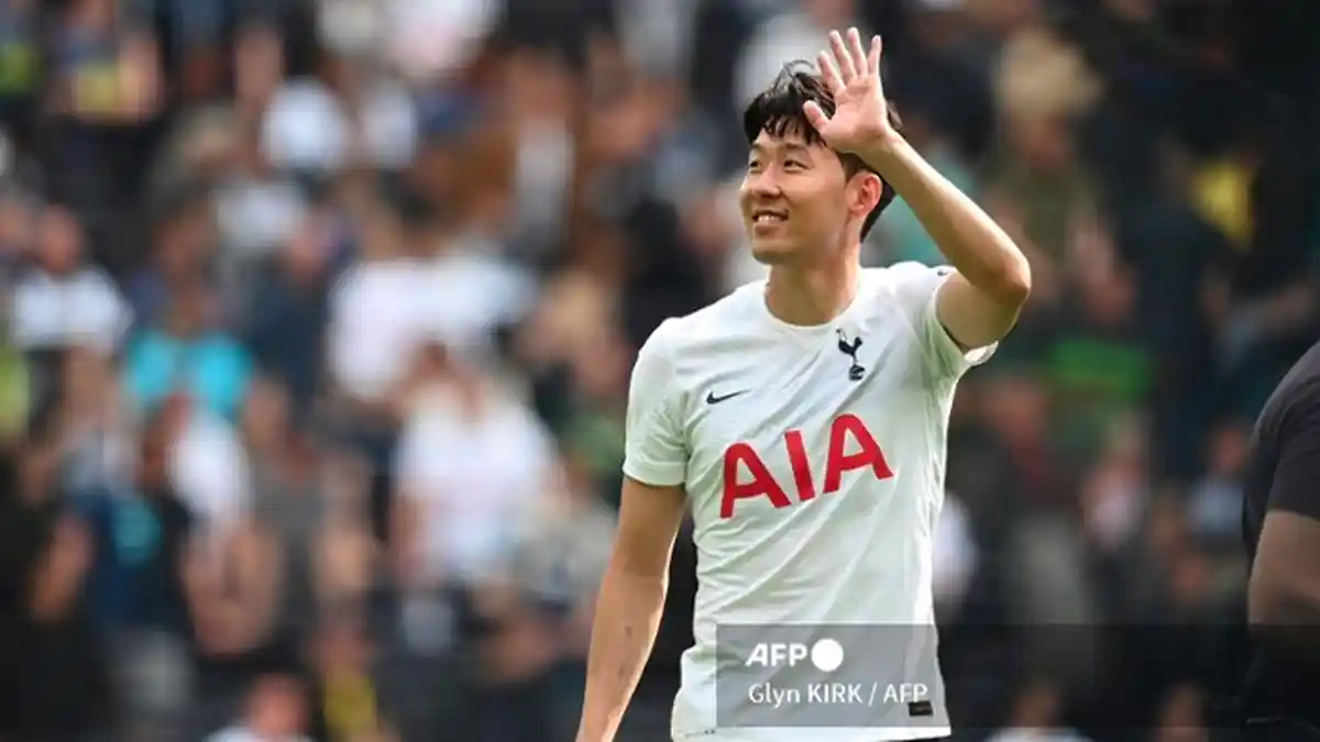 Son Pimpin Lini Depan Lawan Manchester City Malam Nanti