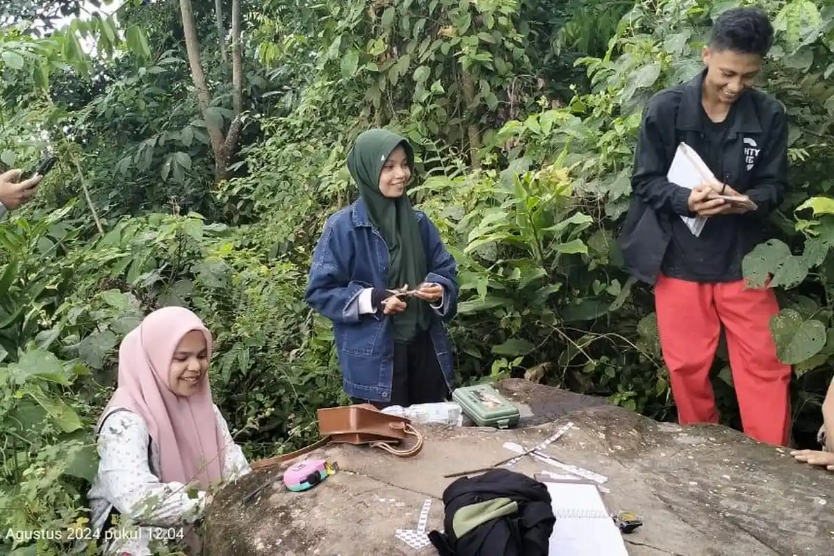 Prasasti dan Pilbox di Bukit Gado-Gado: Saksi Bisu Atas, Peristiwa Bersejarah di Kota Padang