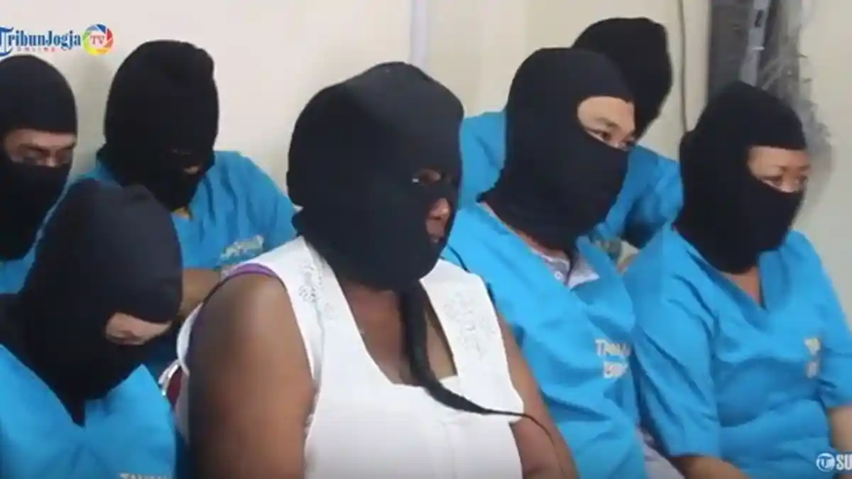 Dengar Bayinya Nangis, Rama yang Lagi Pesta Sabu Keluar, Tapi Jidatnya Ditodong Pistol