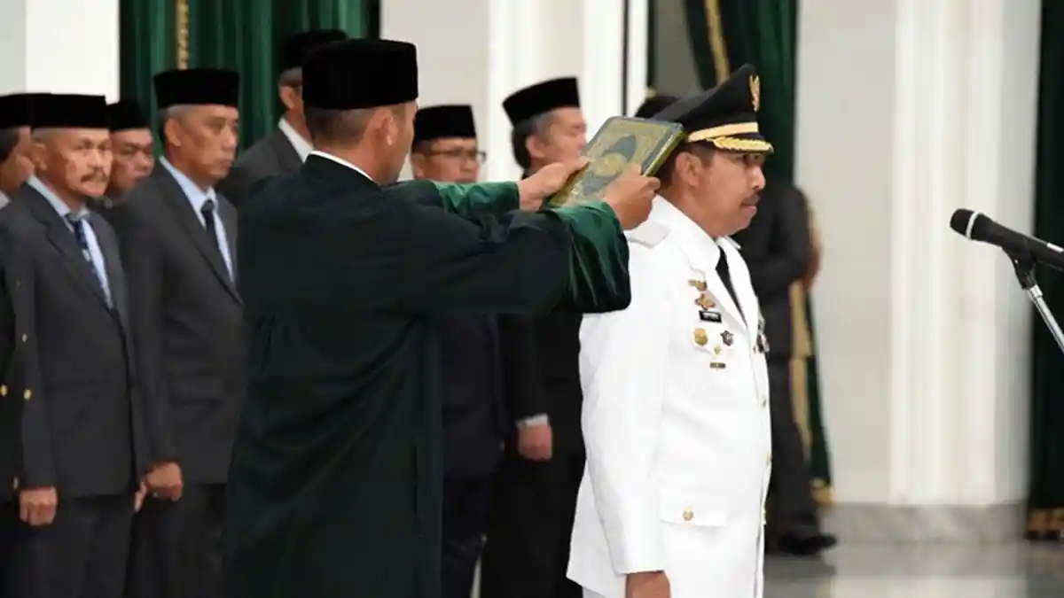Dedi Taufikurohman Dilantik jadi Penjabat Wali Kota Cirebon