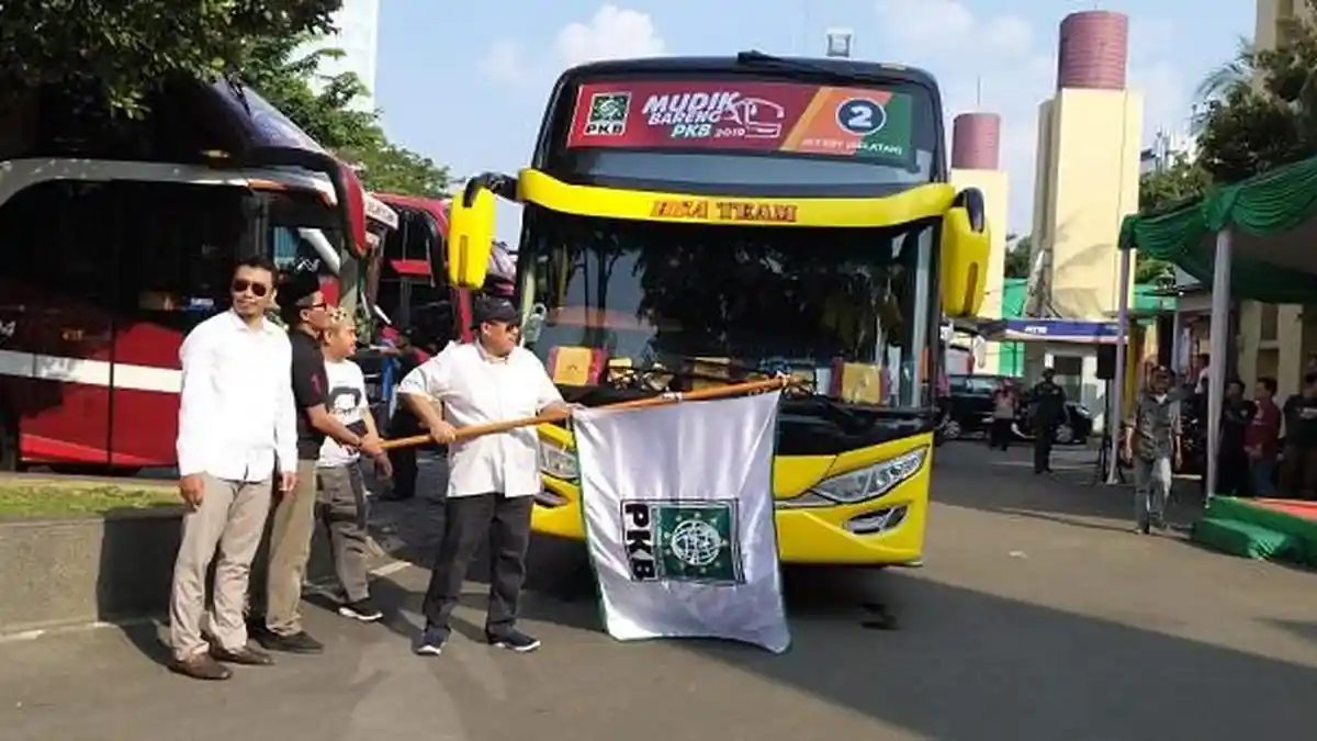 Ratusan Orang Ikut Mudik Gratis Bersama PKB