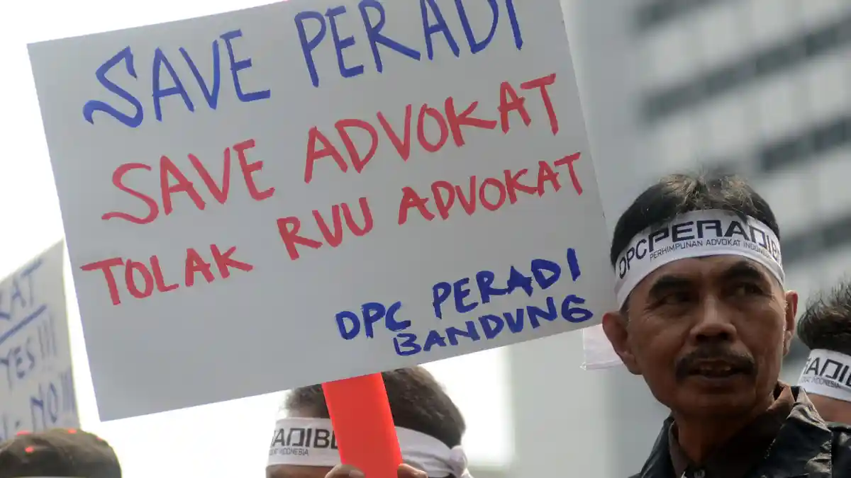 Pengacara Senior Dukung RUU Advokat