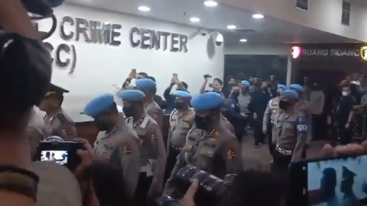 Ferdy Sambo Jalani Sidang Kode Etik Selama Lebih dari 16 Jam