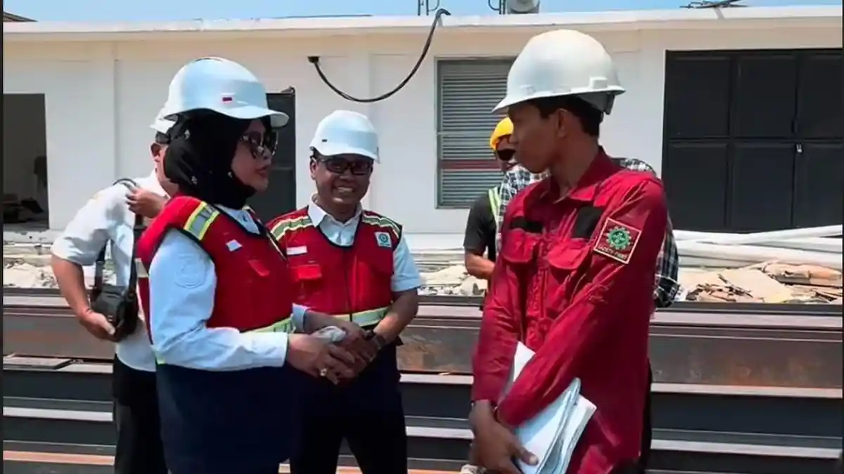 Sidak Proyek Gedung RSUD Sidoarjo Barat, Wabup Mimik Idayana Soroti Deviasi Minus 13 Persen