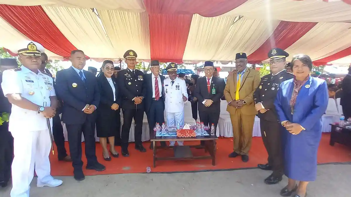 Pemkot Jayapura Gelar Upacara HUT ke-114 di Pantai Base G