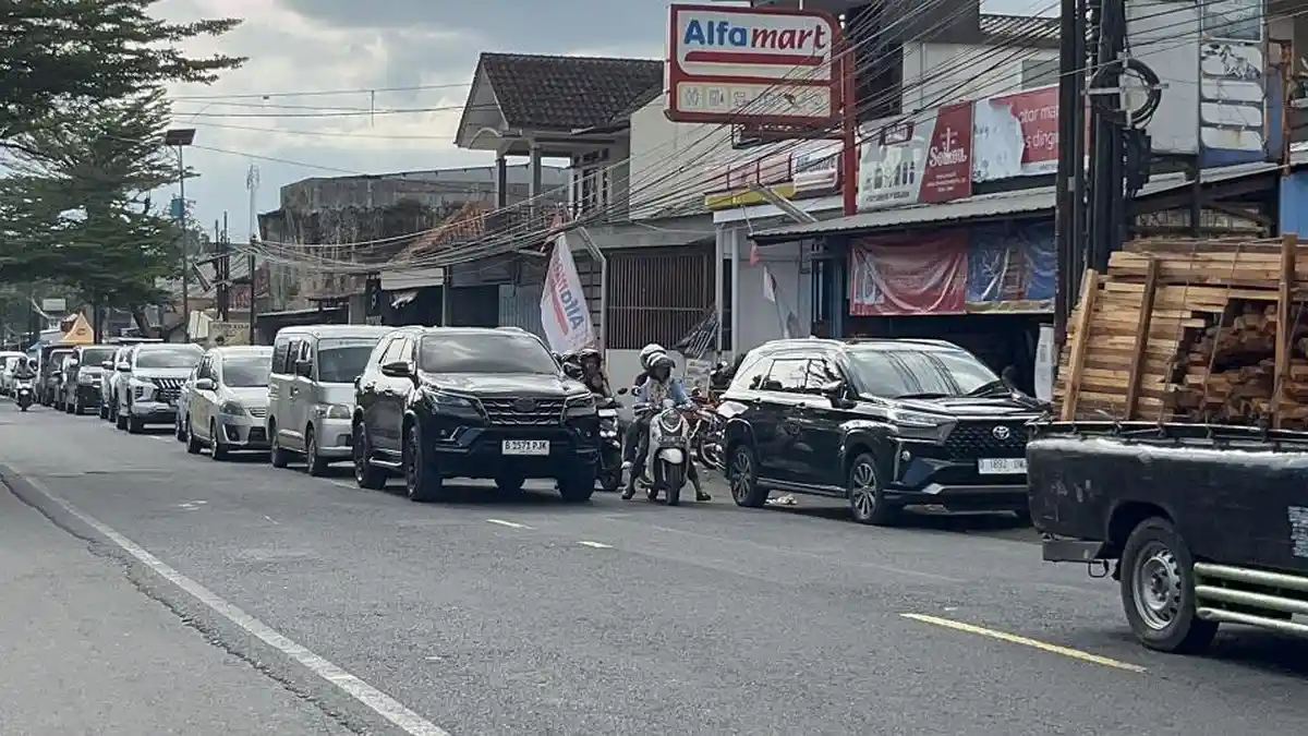 48.097 Kendaraan Melintas di Ciamis hingga Petang, Arus dari Arah Barat Masih Mendominasi