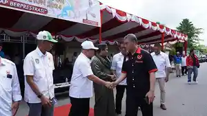 Ketua-Umum-Pengprov-FOBI-Kalbar-Sugioto-menghadiri-launching-Platda-Atlet-PON.jpg