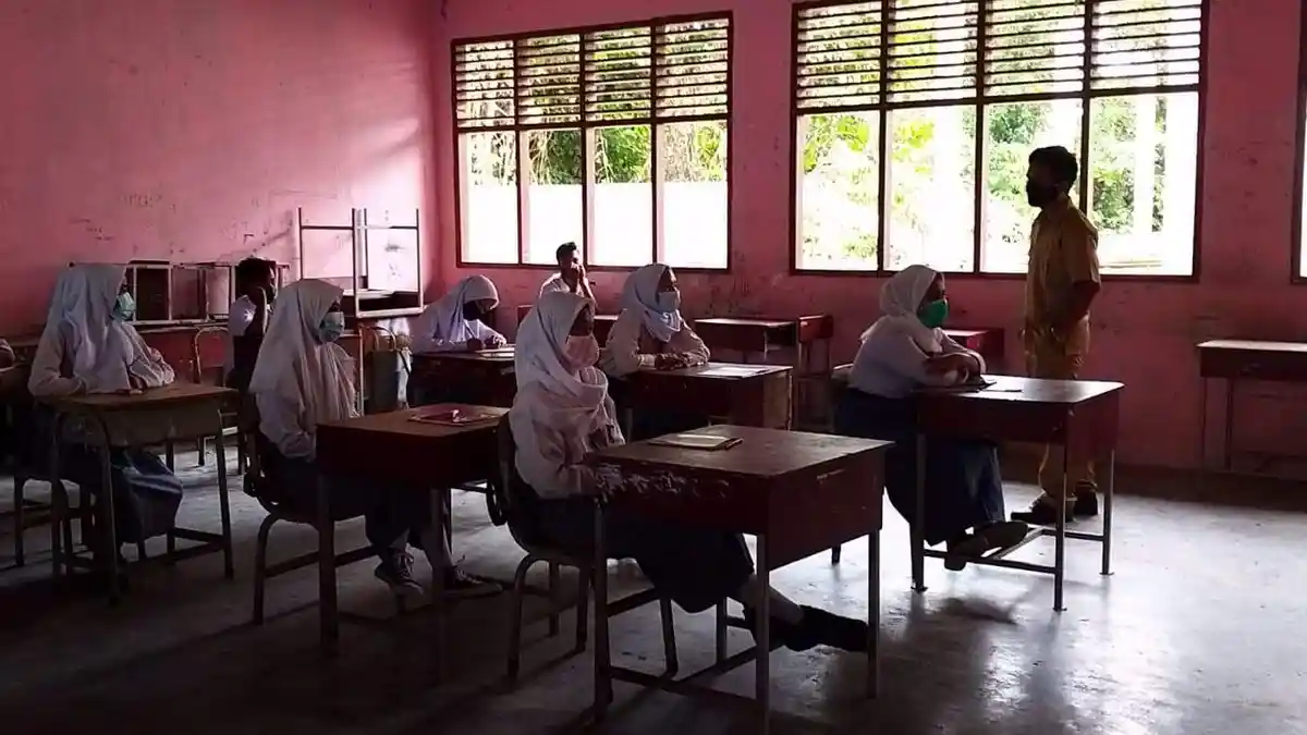 SMAN 1 Tambelan Bintan Mulai Belajar Tatap Muka