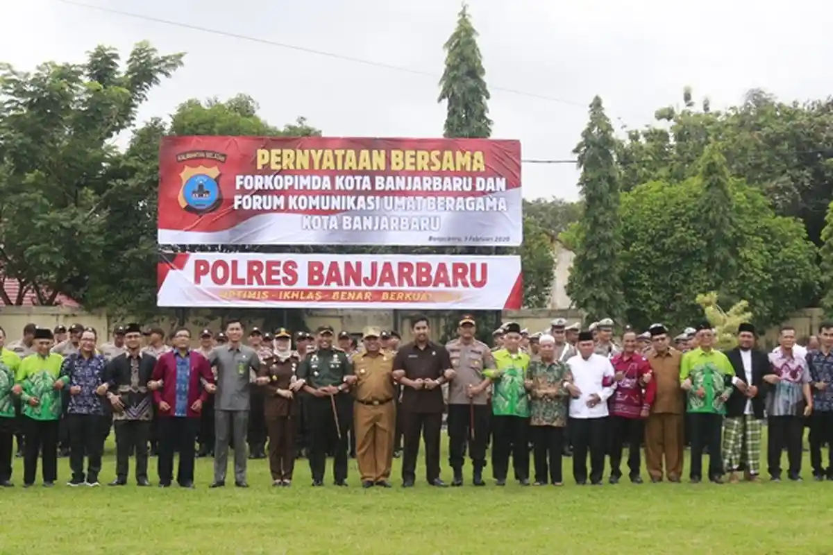 Wali Kota Banjarbaru Nadjmi Adhani dan Kapolres Pimpin Deklarasi Damai