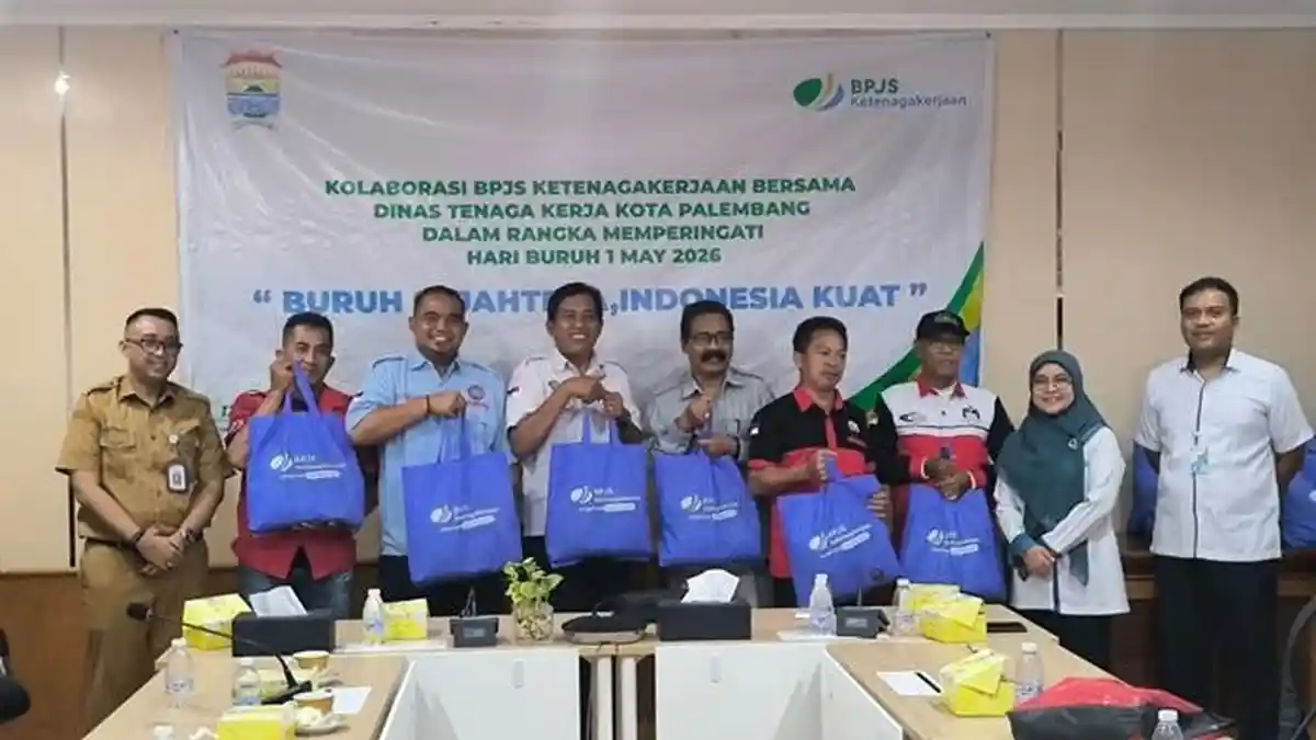 Peringati Hari Buruh, BPJS Ketenagakerjaan dan Disnaker Salurkan 120 Paket Sembako