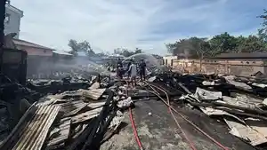 Kebakaran-di-Pasar-Pelangi-Malinau-181025.jpg