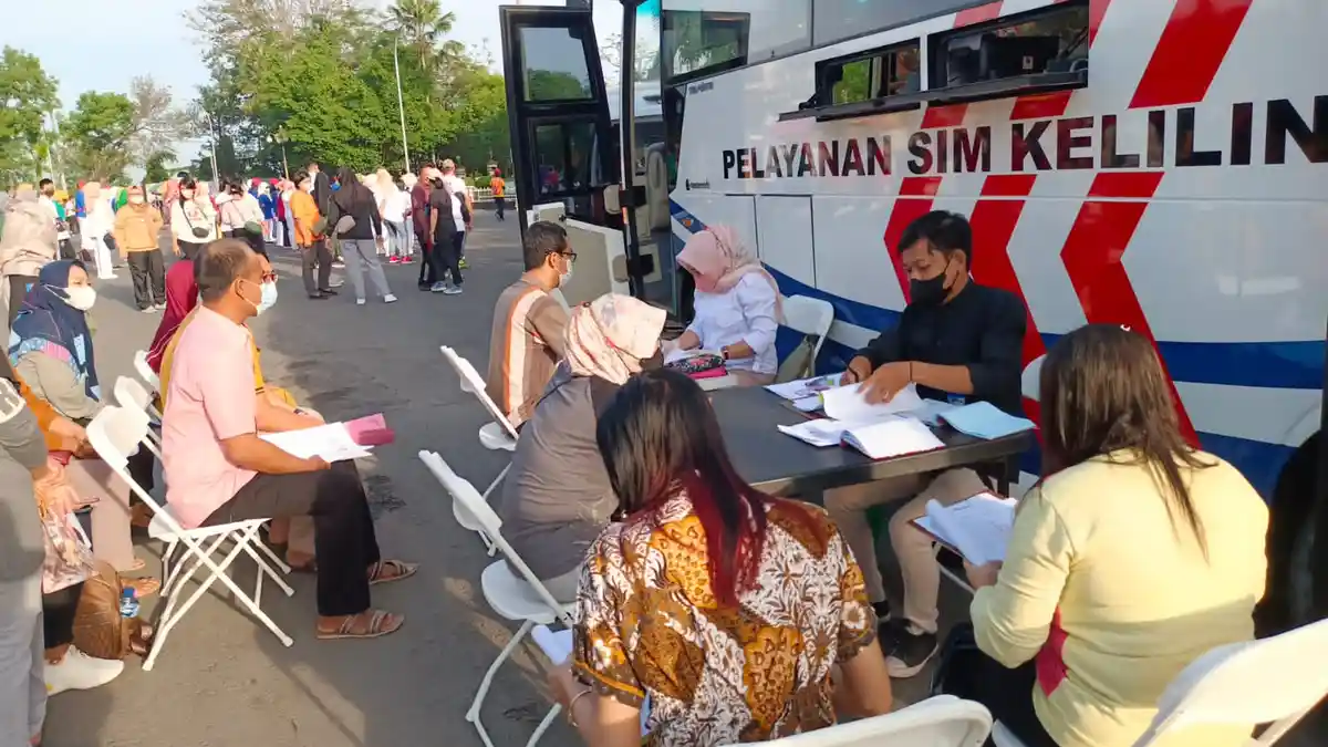 Pelayanan Samsat Keliling Buka di CFD Alun-alun Kabupaten Demak