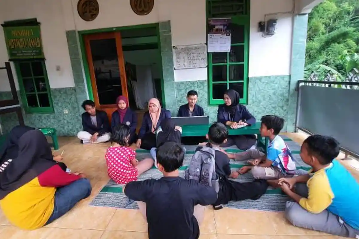 Kelompok PPMT UNIMMA Adakan Program Pembelajaran Baca dan Pemahaman Al-Qur'an Bersama 25 Anak