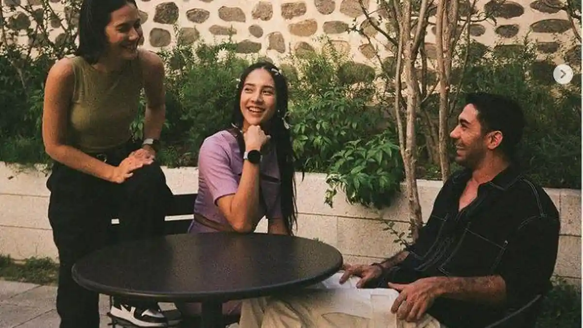 Anya Geraldine Pamer Serunya Liburan bareng Reza Rahadian dan Pevita Pearce