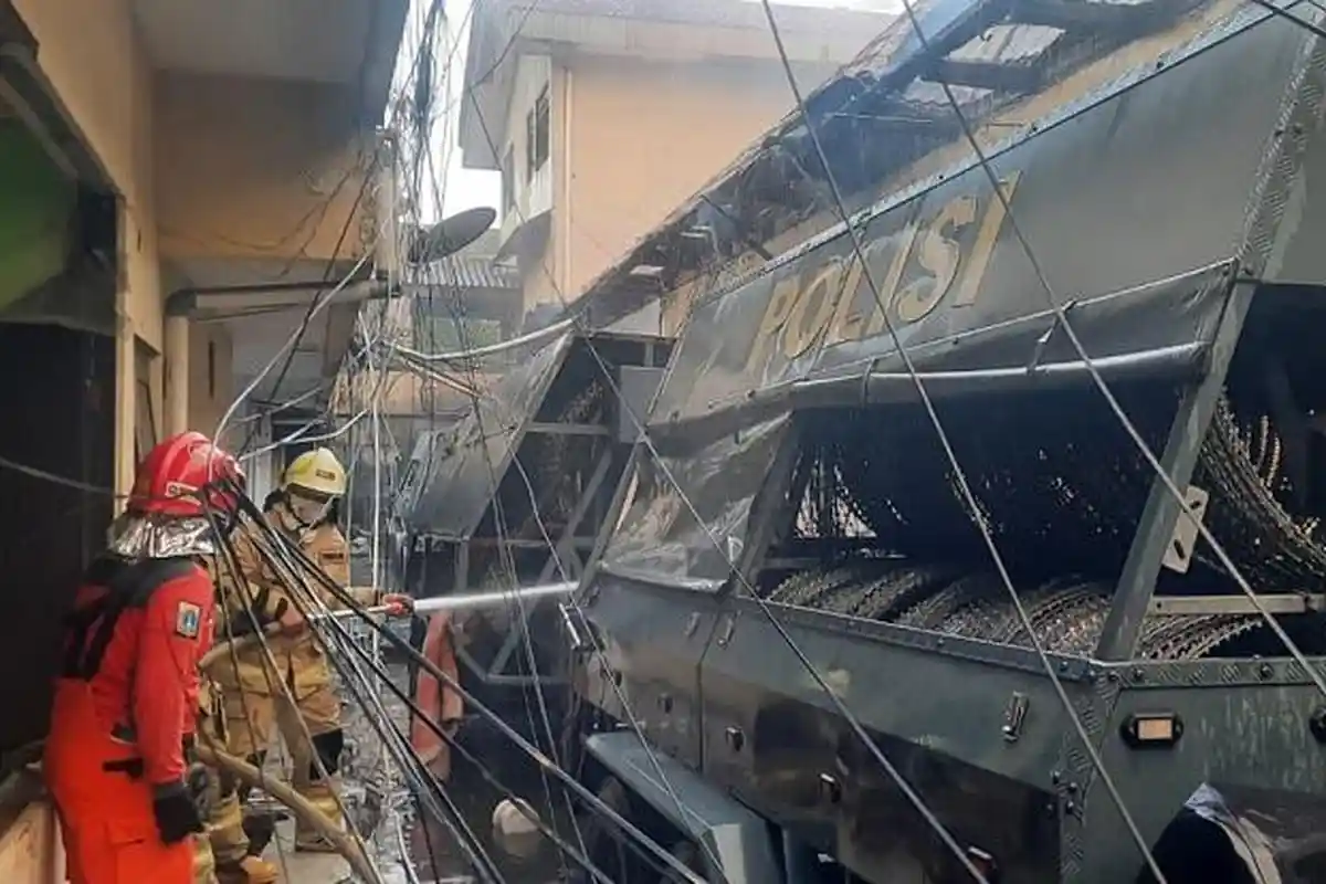 Markas Gegana di Kramat Raya Terbakar, 5 Orang Diamankan, Terungkap Penyebabnya