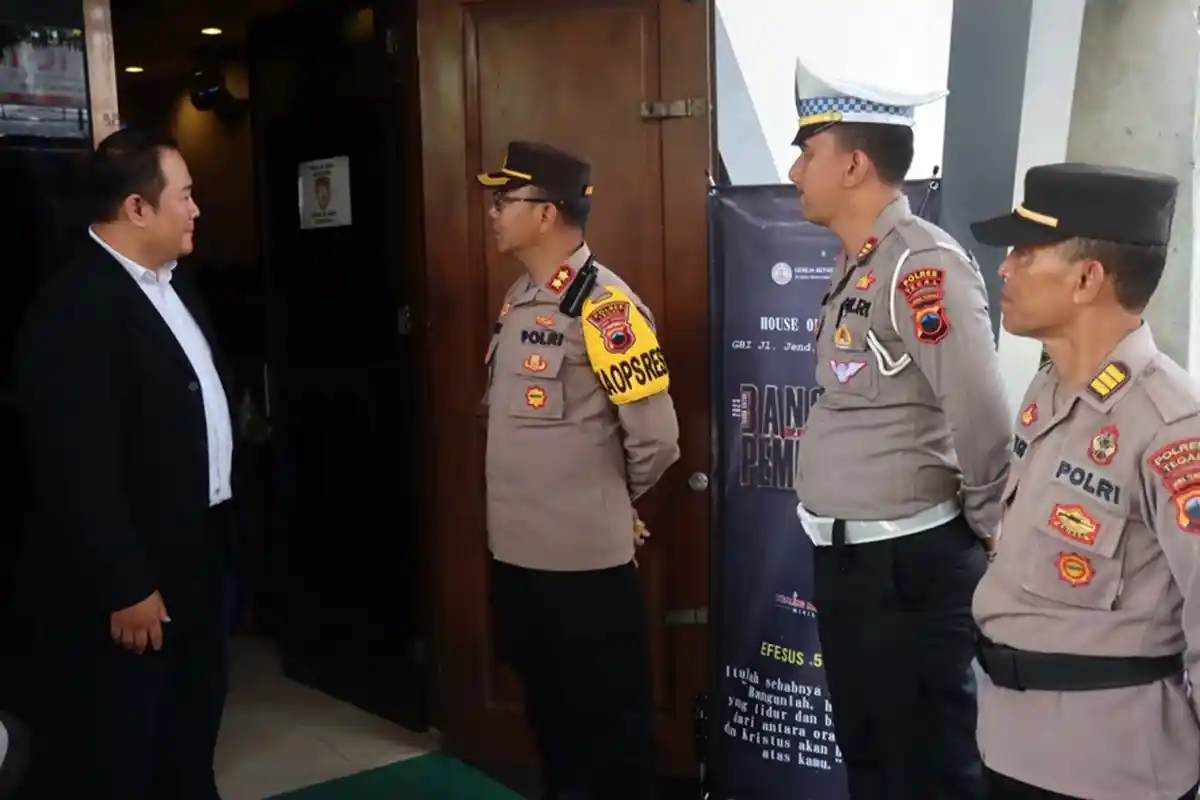 Pastikan Keamanan, Kapolres Tegal Sambangi Gereja Monitoring Peringatan Wafat Isa Almasih