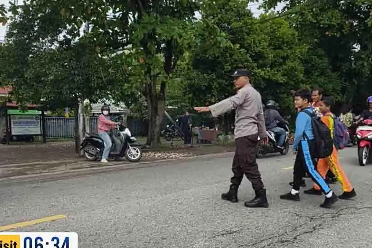 Ploting Point , Personel Polsek Pontinanak Utara Prioritas Pengaturan Lokasi Padat Arus Lalu Lintas