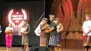 Pemkab-Jembrana-Raih-Penghargaan-Tribun-Bali-Award-Bentuk-Apresiasi-Program-Nyata-ke-Masyarakat.jpg