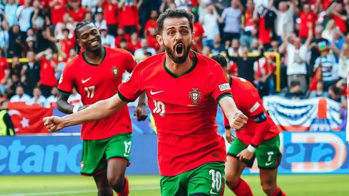 Transfer Manchester City - Bayern Munchen Pantau Bernardo Silva, Kompany Turun Tangan
