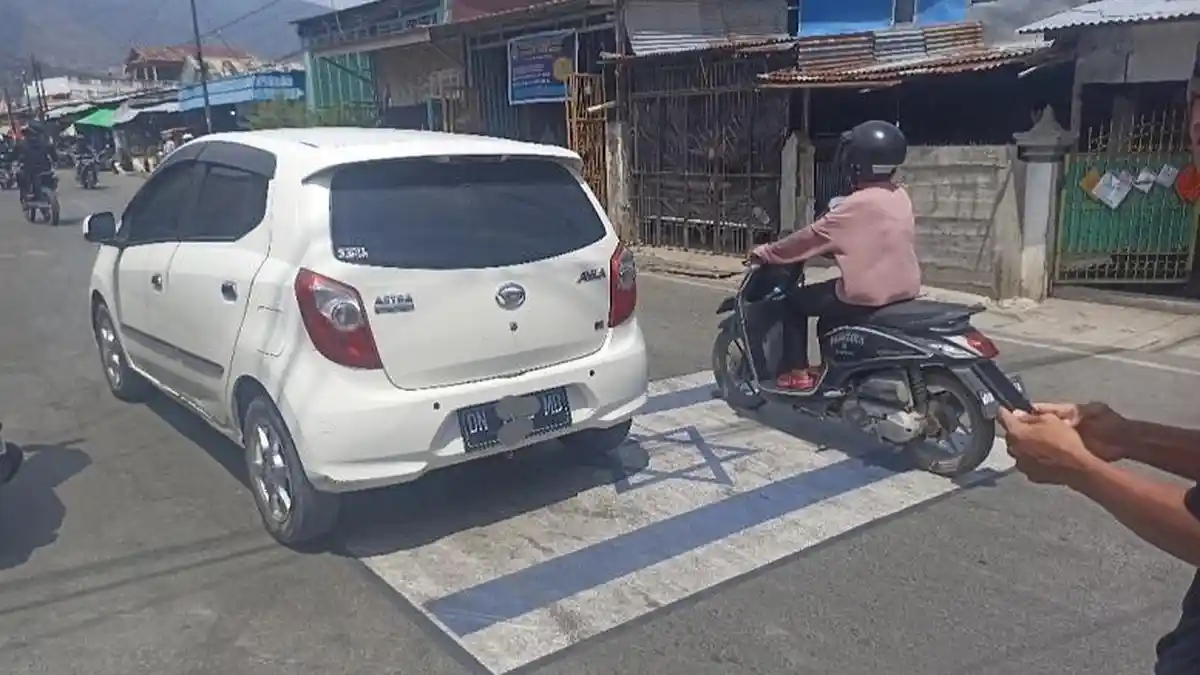 Gambar Bendera Israel di Badan Jalan Jadi Perhatian Warga, Ada yang Sengaja Menginjak